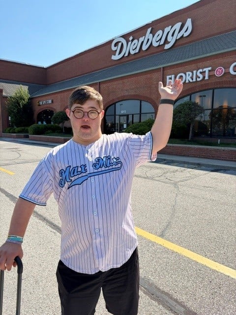 Max Mix in front of Dierbergs